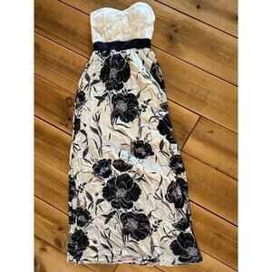 Style Rack Women's Maxi Dress. White Lace top. Floral Bottom Size Small?